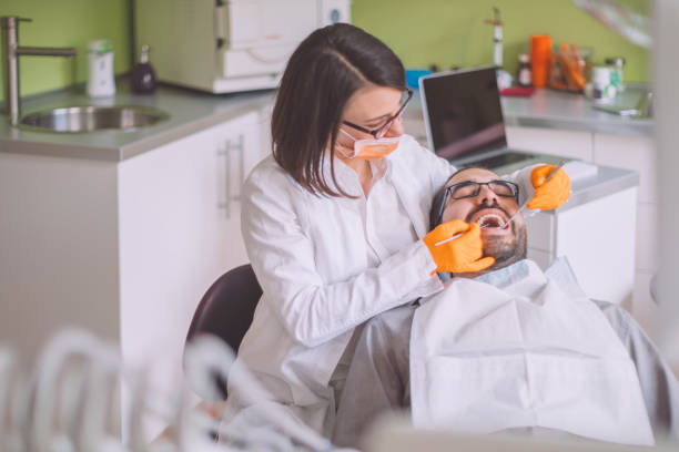 Best Emergency Tooth Extraction in Winnie, TX